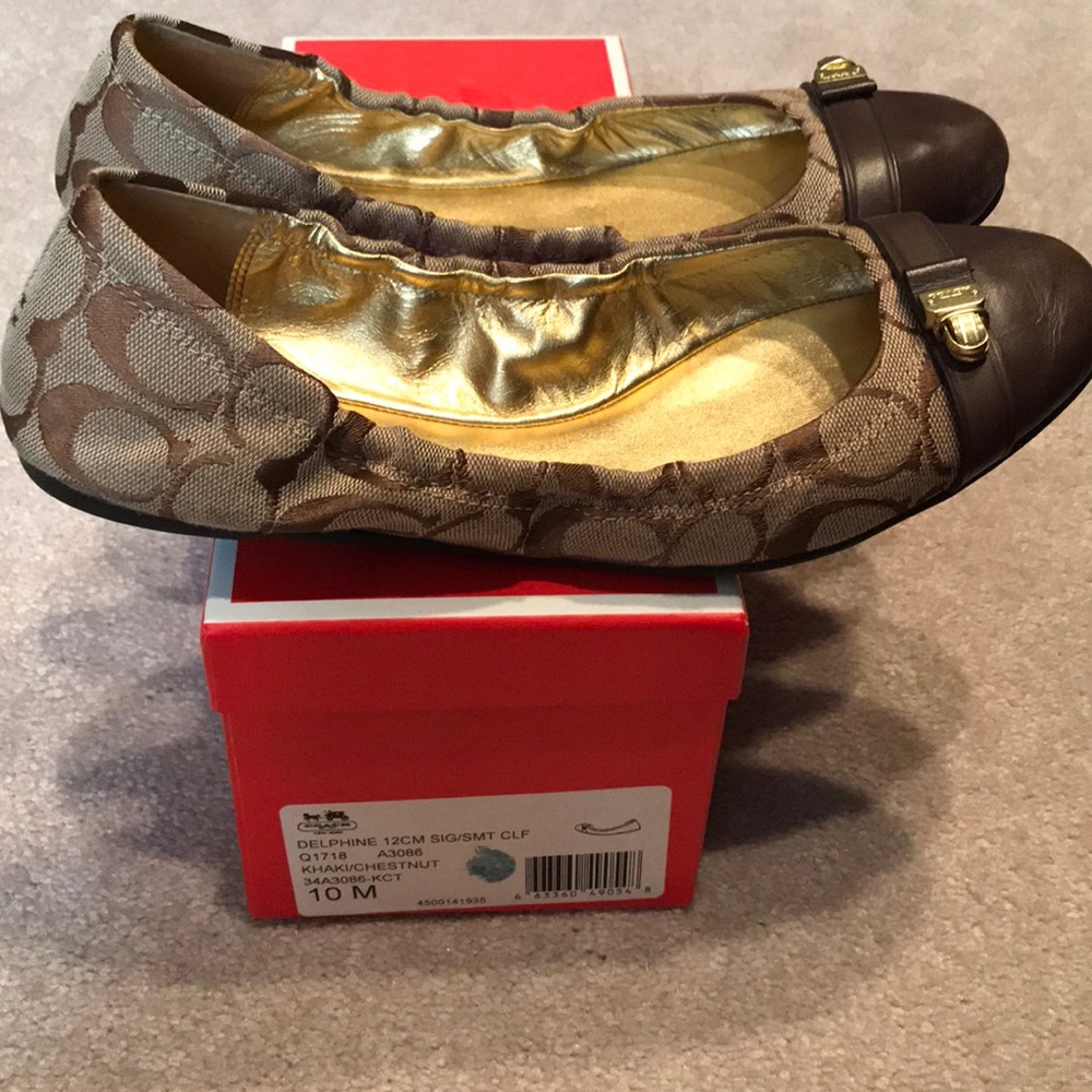 Coach signature brown flats size 10